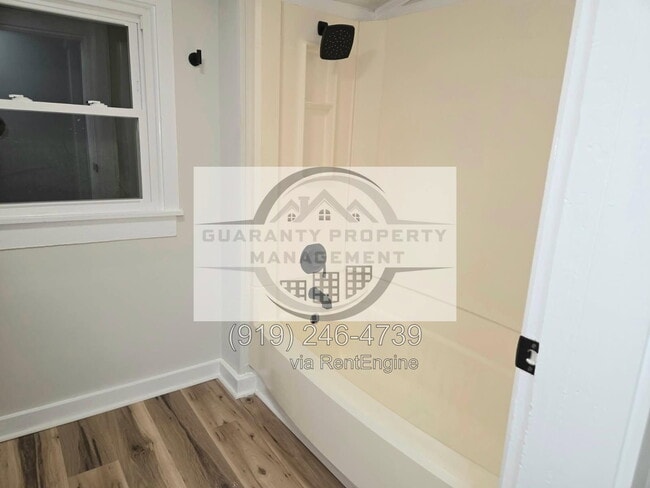Photo - 404 E Elizabeth St
