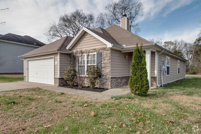 Building Photo - 5448 Middlebury Dr Rental