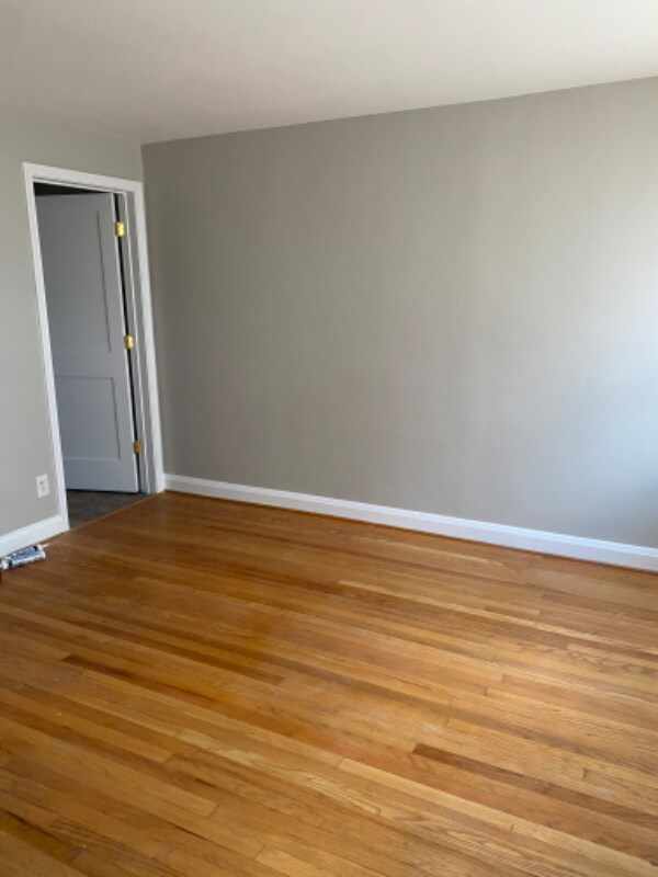 4035 Lyndale Ave Townhome Townhome Rental in Baltimore MD