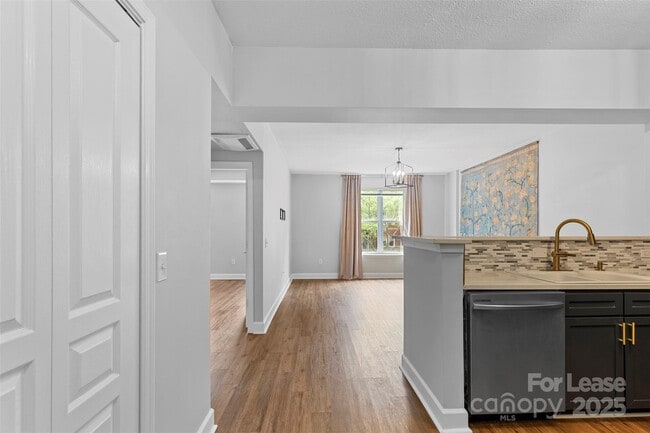 Photo - 1315 East Blvd Unit 322