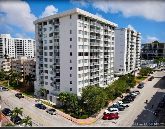 Building Photo - 1345 Lincoln Rd Unit 1004 Rental