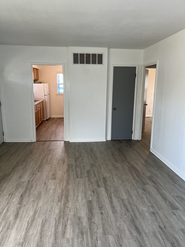 Photo - 1111 6th St