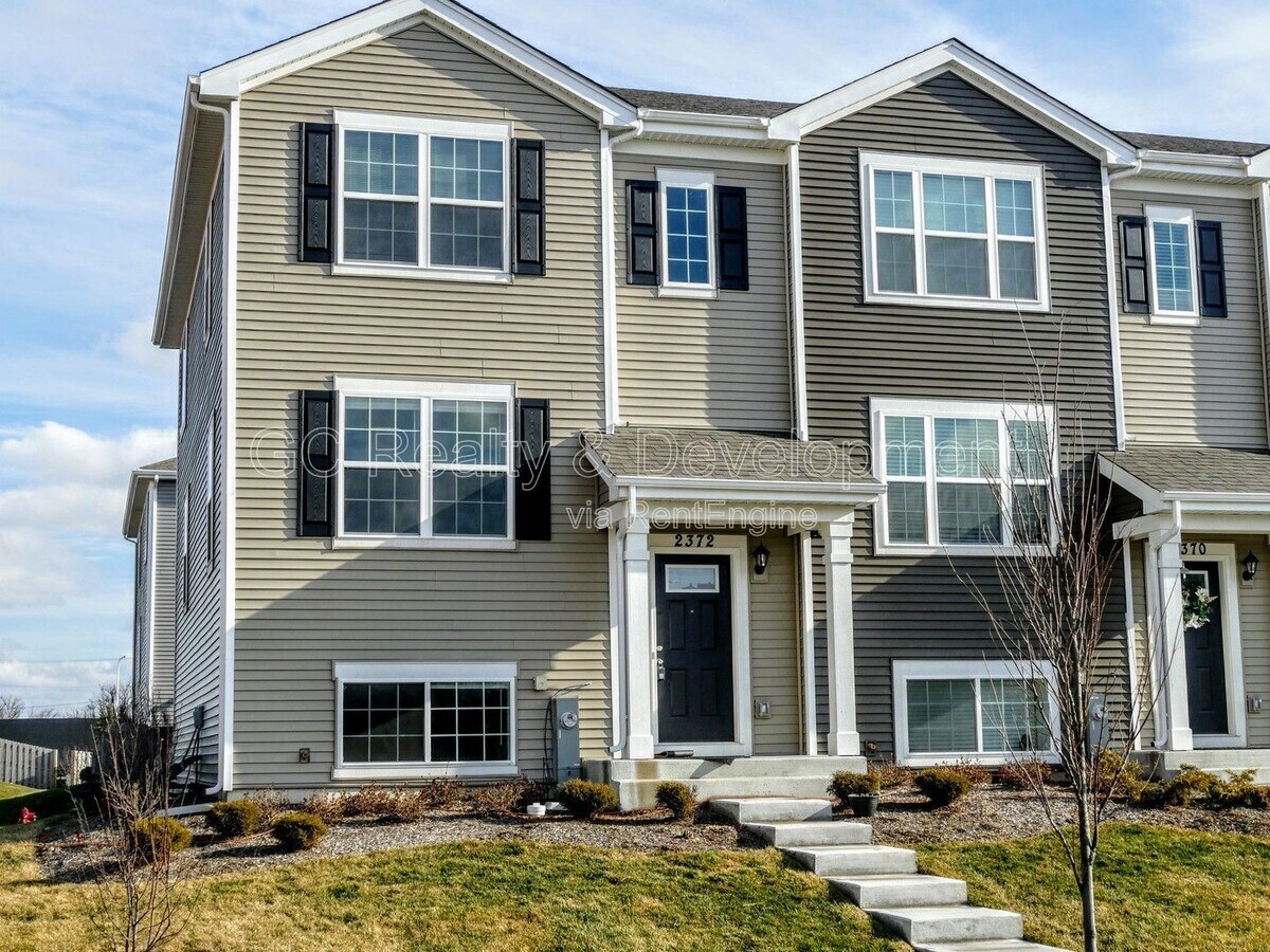 Photo - 2372 Upland Rd