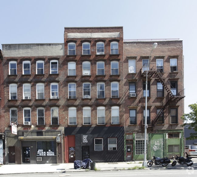 109 Broadway