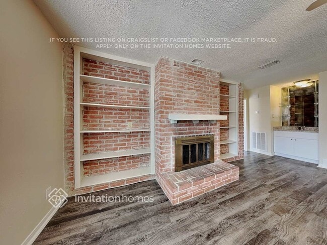 Photo - 6946 Maple Fox Dr