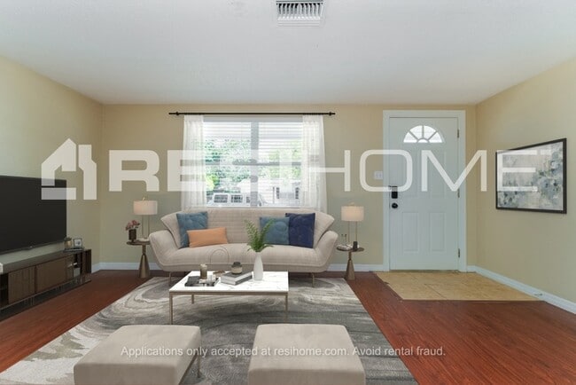 Photo - 7700 Farmlawn Dr