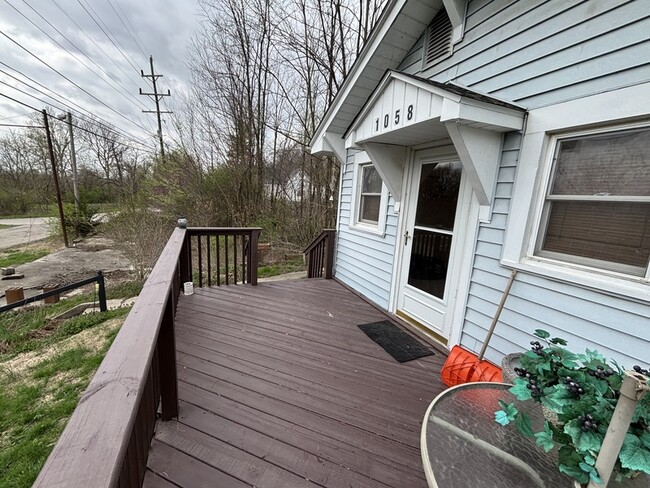 Photo - 1058 US-150 House