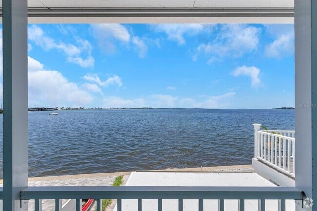 Building Photo - 2630 St Joseph Dr W Rental