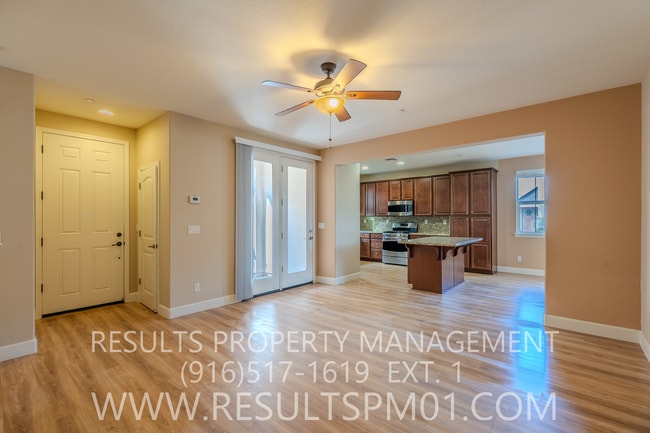 Lovely 3 Bedroom home with Solar! Availabl... - Lovely 3 Bedroom home with Solar! Availabl...
