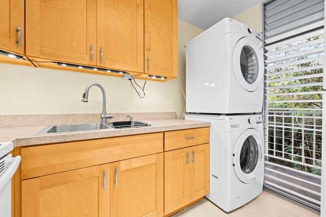 Photo - 95-2057-2057 Waikalani Pl