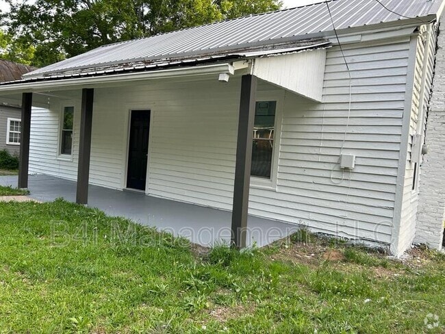 Building Photo - 1615 Vinson Hwy Rental