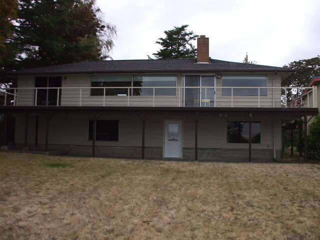 Photo - Charming 3 Bedroom Home. Great view. Close...