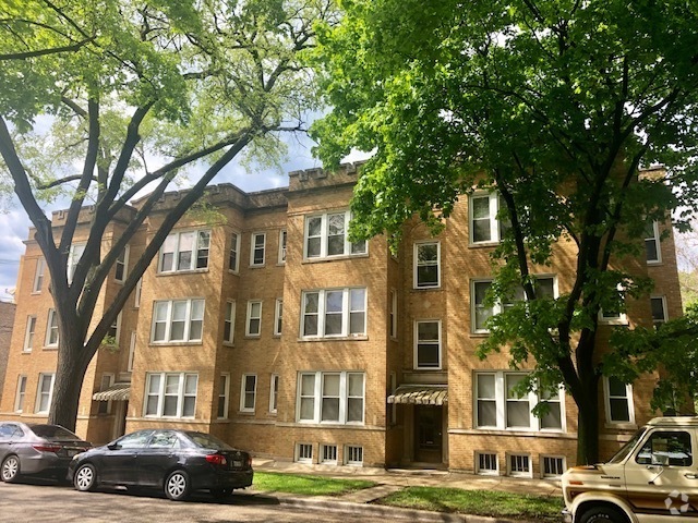 Building Photo - 2536 W Thorndale Ave Unit 3 Rental