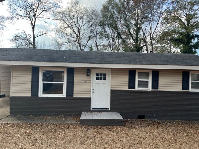 Photo - **UPCOMING**3 Bedroom / 1 Bathroom Home for Rent in Columbus, GA***
