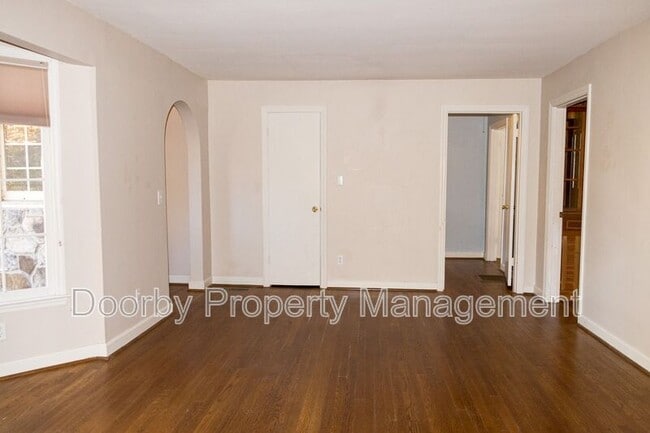 Photo - 1711 Ashton St
