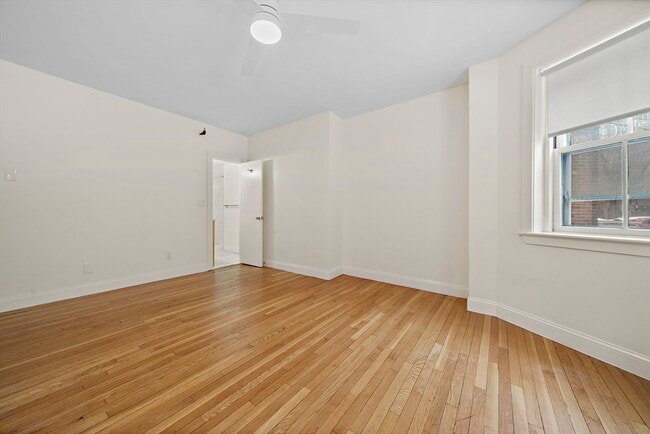 Photo - 48 Fenway Unidad 2