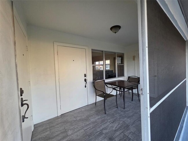 Photo - 300 Layne Blvd Unit 301