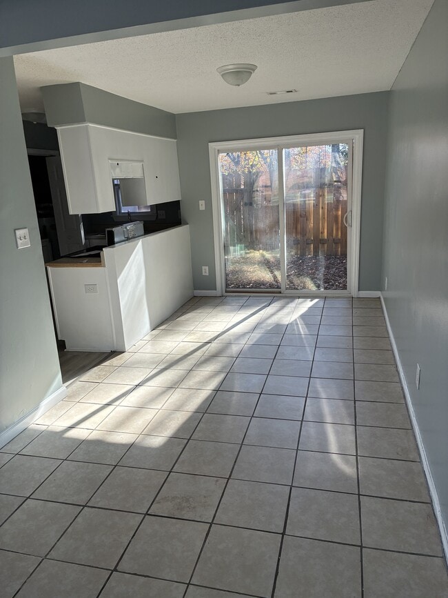 Photo - 112 Concord Dr