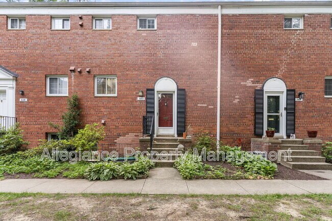 Photo - 3472 Gunston Rd