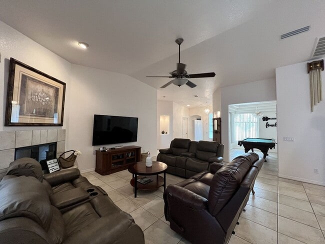2237 San Juan Dr