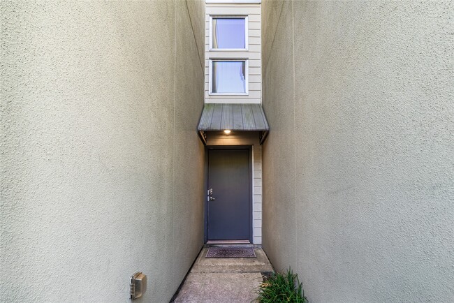 Photo - 2932 Cline St