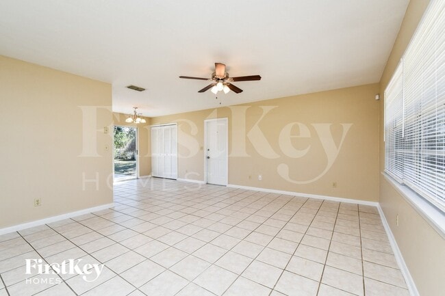 Photo - 10727 Figtree Ct