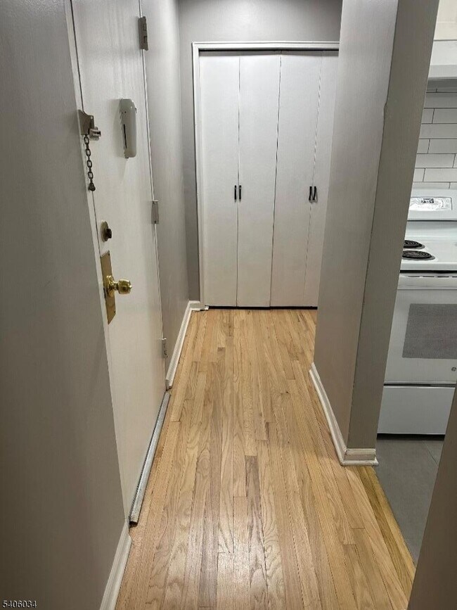 Photo - 138 Roseland Ave Unidad 4