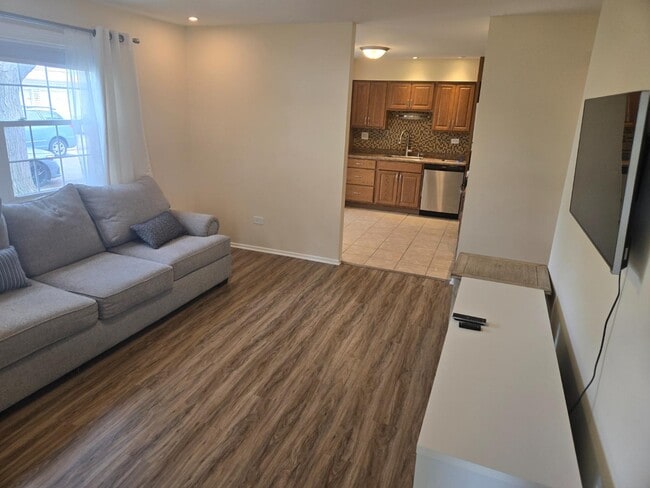 Photo - 1233 Mae Ct
