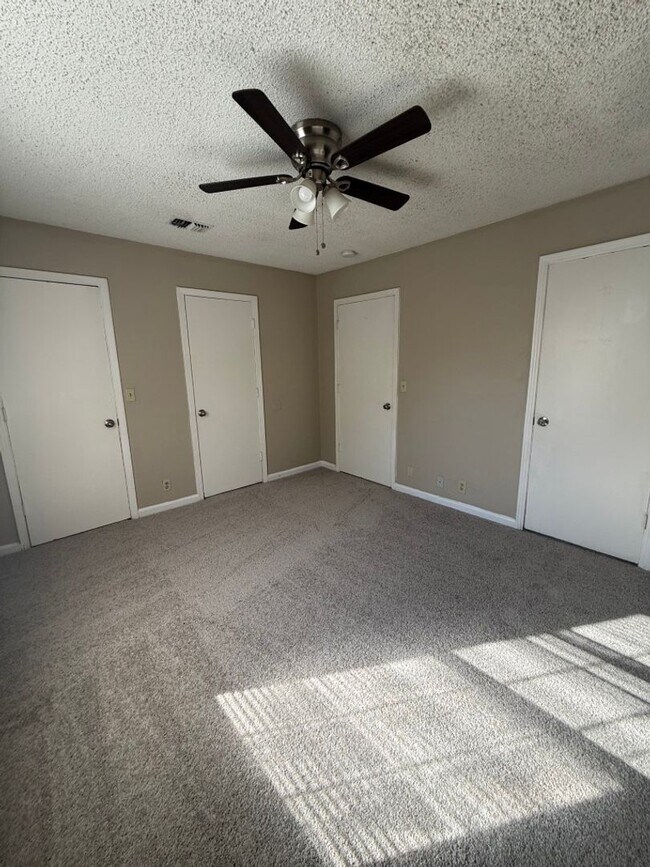 Photo - Affordable townhome with Free Rent