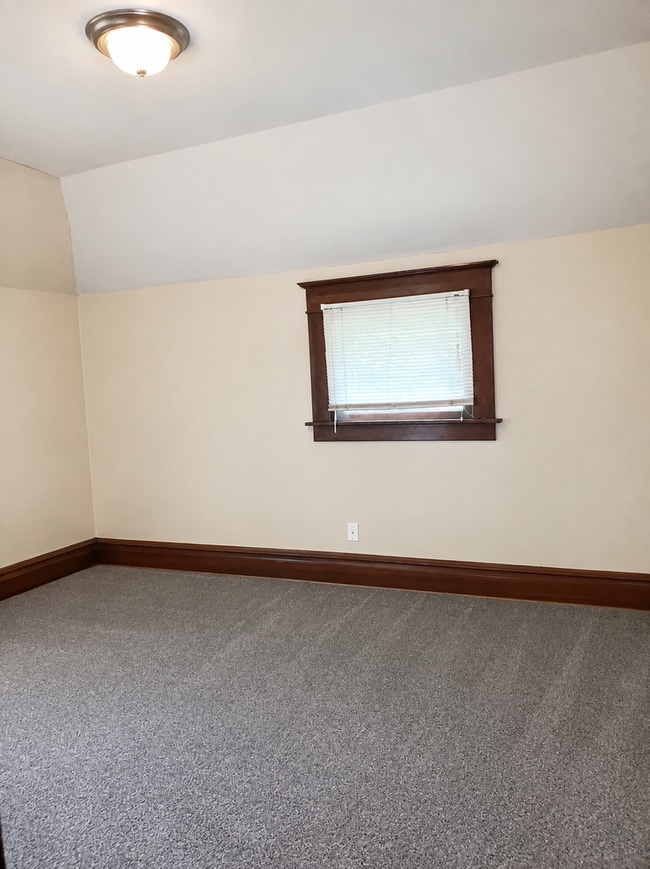 1247 Franklin St Unidad House