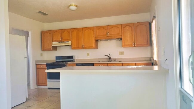 Photo - 121 W 11th St