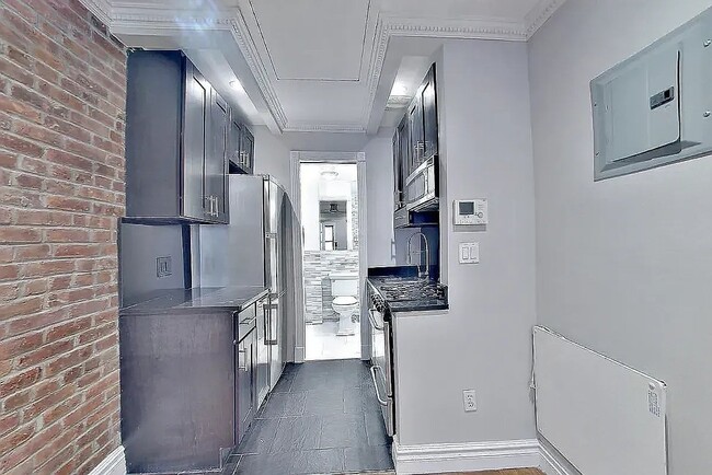 Photo - 345 W 53rd St Unit 3B