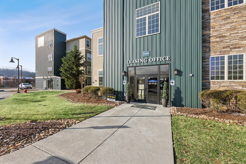 Leasing Office Entrance