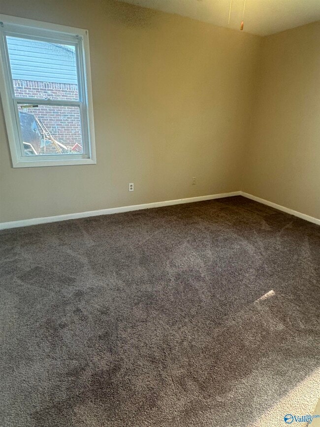 Photo - 3918 Binderton Pl SW