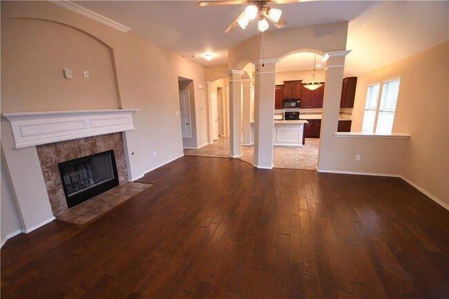 Photo - 5104 Blackelm Dr