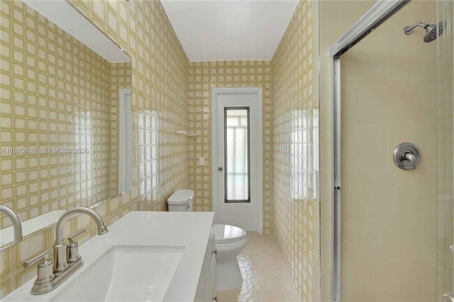 Photo - Southwest 94th Avenue, Miami, FL 33165 - 3 BR 2 BA single-family home