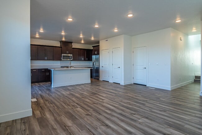 Photo - "READY NOW! 3-Bed PLUS Office-Townhouse Retreat in Eagle, ID – Spacious Living with 2.5 Baths!"