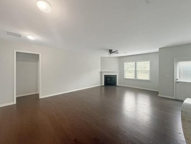 Photo - 1693 Maston Rd