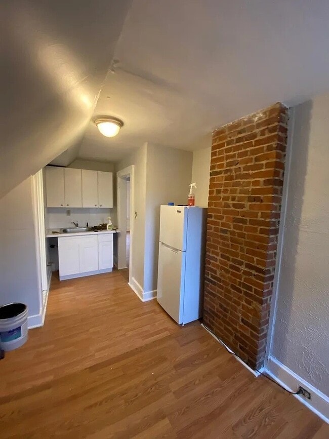 Photo - 50 Walnut St Unit floor 3