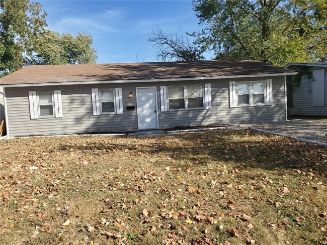 Building Photo - 722 St Martin Dr Rental