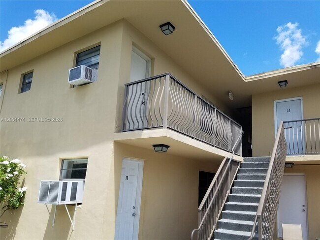 4450 SW 67th Ave Unit Y