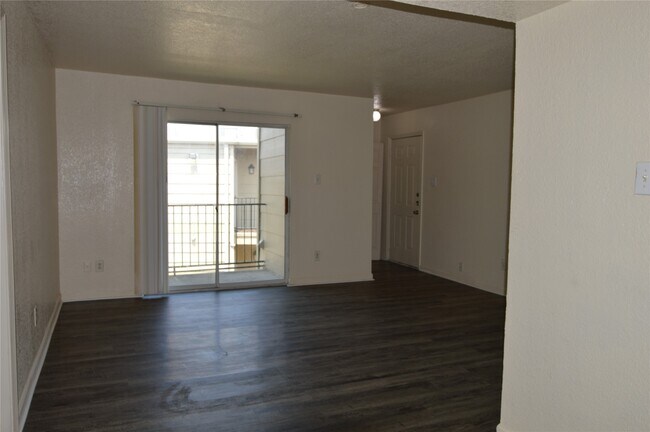 Photo - 8100 Creekbend Dr Unit 174