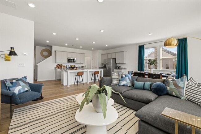 105 Vision St