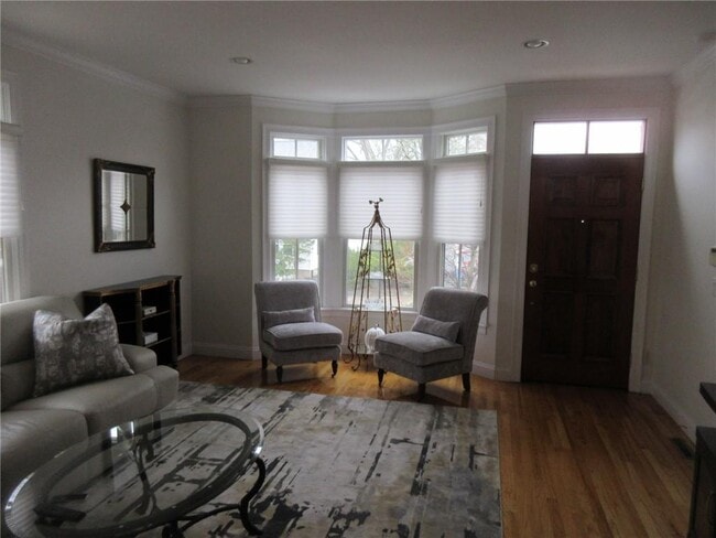 Photo - 270 Waterman St