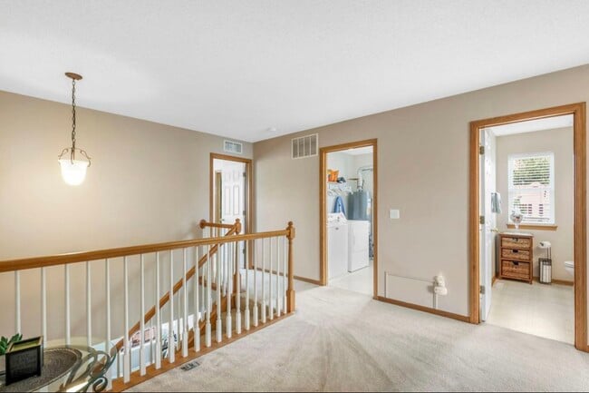 Photo - 799 Cobblestone Way