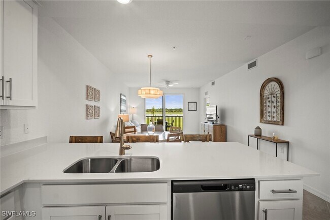 Photo - 15285 Grn Acrs Ave Unit 424