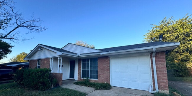Photo - 1222 SW 5th St
