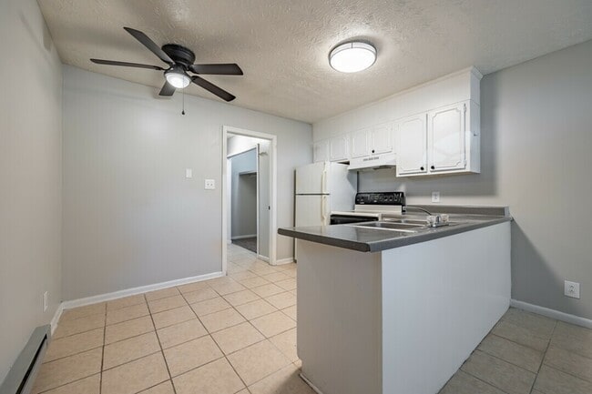 Twin Pines Apartments