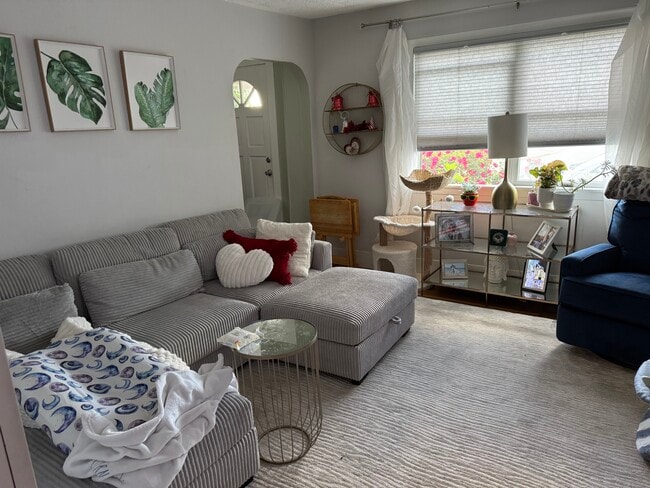 29 Savory St