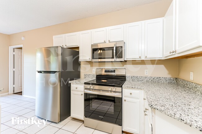 Photo - 122 Dahl Ave